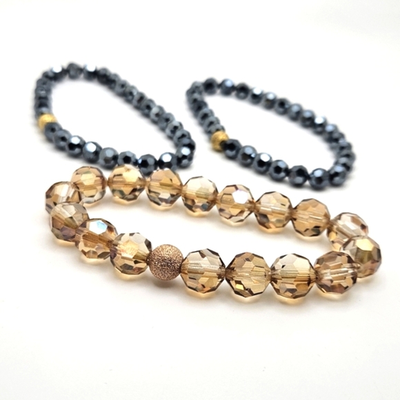 ๐ข3/$19๐ข Lot of 3 Crystal Glass Beaded Bracelets Stretchy 1 Size Fits All - Picture 3 of 6